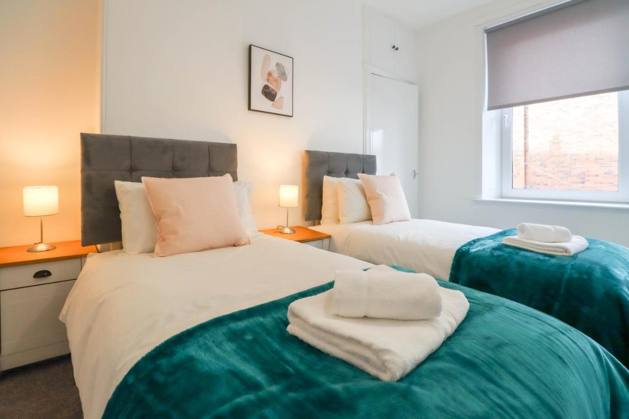 Largs Coastal Apartment エクステリア 写真